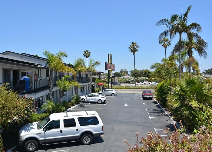 Harbor Inn & Suites Oceanside
